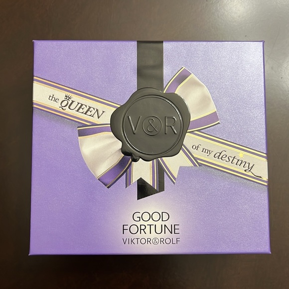 Good Fortune by Viktor & Rolf - the Queen of my Destiny - Picture 7 of 8